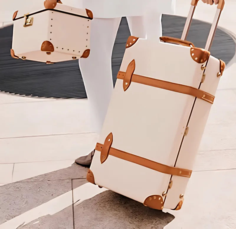 GLOBE-TROTTER