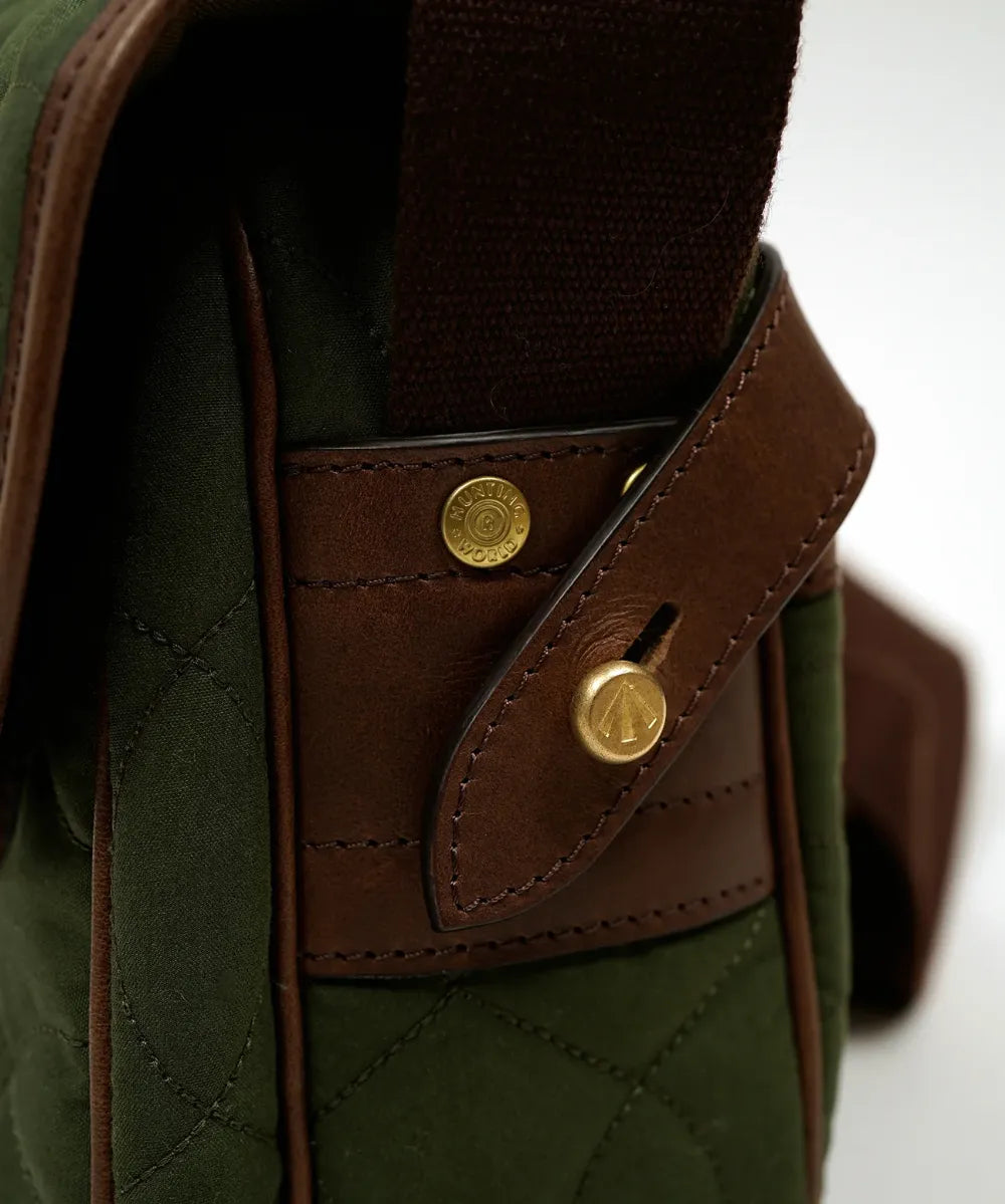 【2026年9月19日（土）全国一斉発売】HUNTING WORLD × Nigel Cabourn ミニ エクスプローラ / ヴェンタイル / グリーン