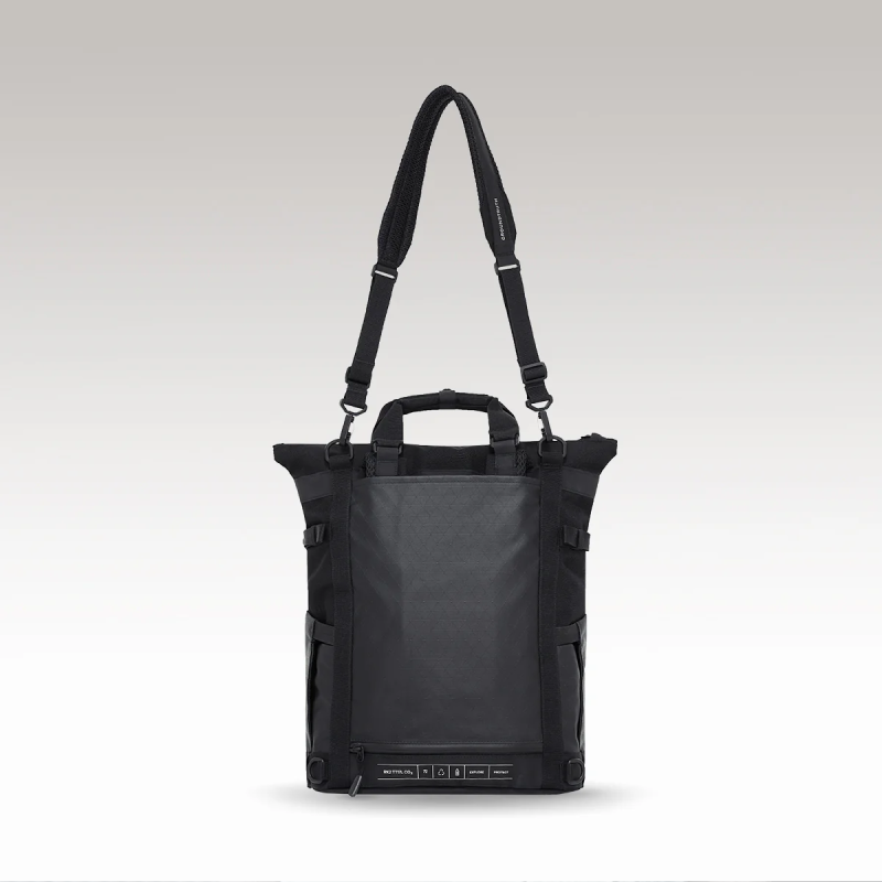 RIKR 17L テクニカル トート バックパック / ブラック
