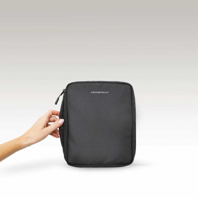 RIKR テックポーチ トラベルバッグ / ブラック