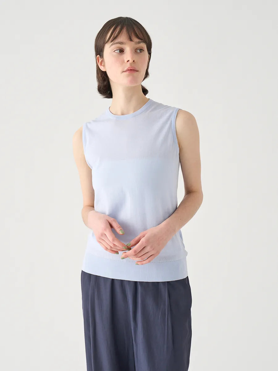 レディース / ノースリーブコットンニットプルオーバー KERRY 30G MODERN FIT / DEW（ペールブルー）