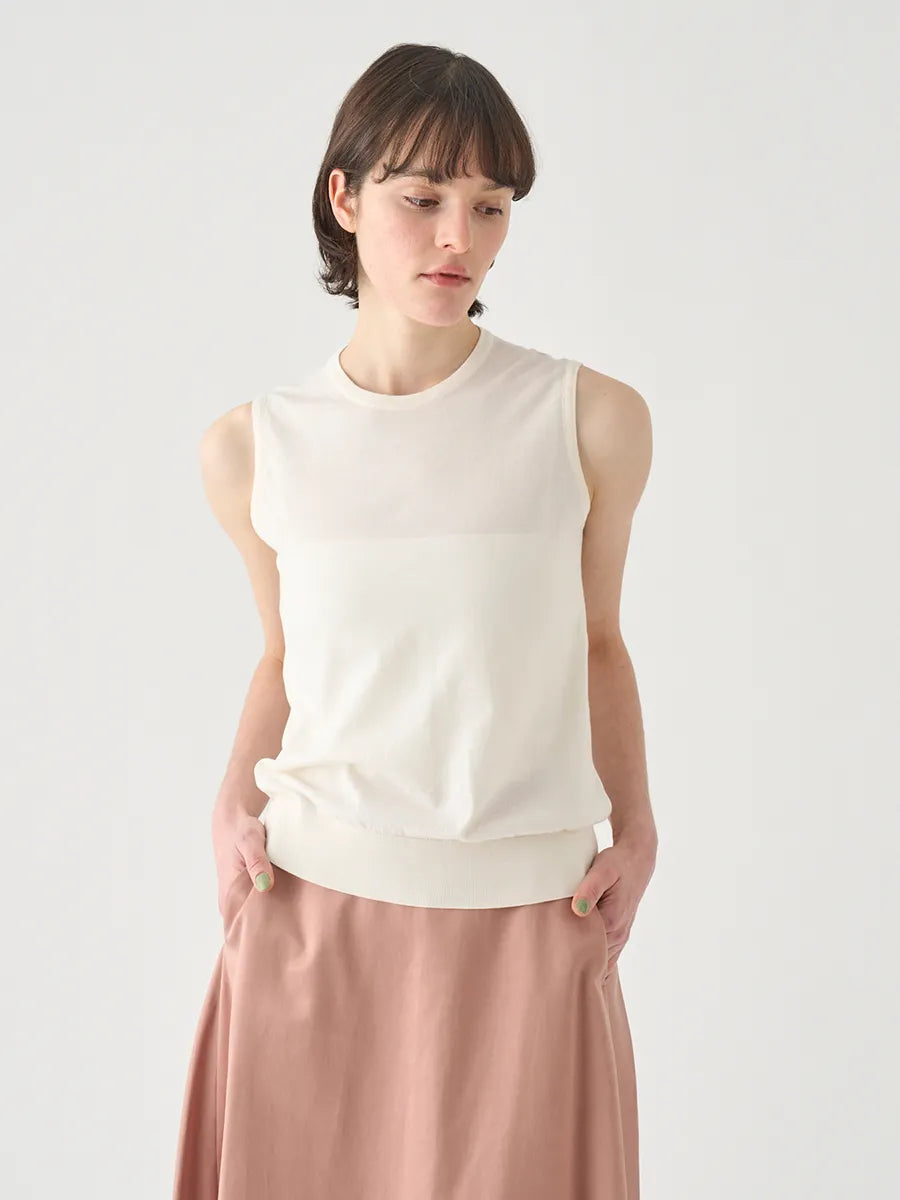 レディース / ノースリーブコットンニットプルオーバー KERRY 30G MODERN FIT / STARCH（ホワイト）