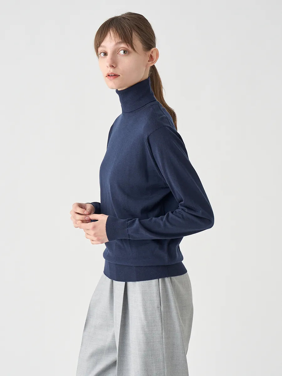WOMEN / タートルネック長袖ニットプルオーバー LENA 30G MODERN FIT / ミッドナイト