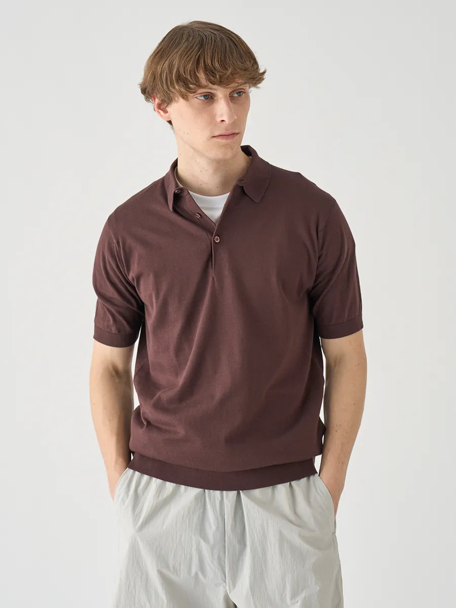 メンズ / 半袖コットンニットポロシャツ REID 30G MODERN FIT / RAISIN（ブラウン）